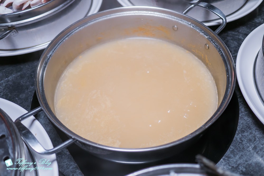 [板橋美食]錵鑶蒸火鍋/蒸氣海鮮鍋一次給妳五層蒸火鍋超滿足