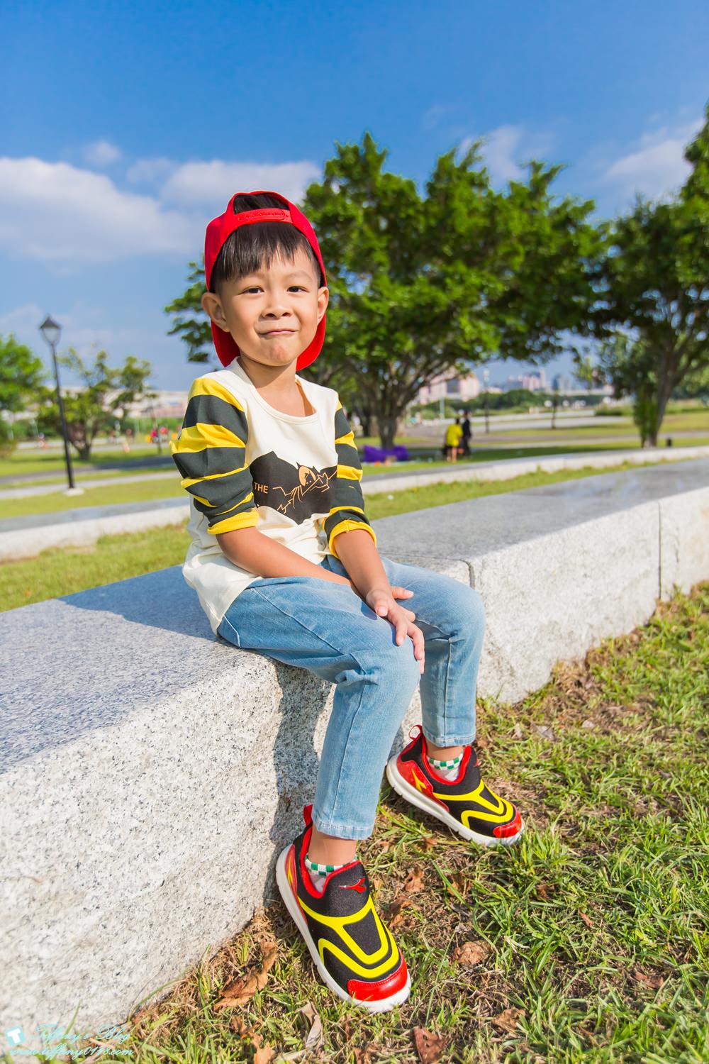 [童鞋推薦]Diadora迪亞多那兒童鞋/讓小朋友能動能靜的機能運動童鞋(文末送鞋)