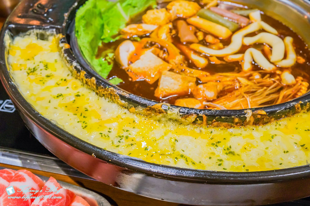 [西門町美食]兩餐韓國年糕火鍋349元吃到飽/正宗韓國年糕+起司炒飯、泡麵、炸物、飲料超多選擇