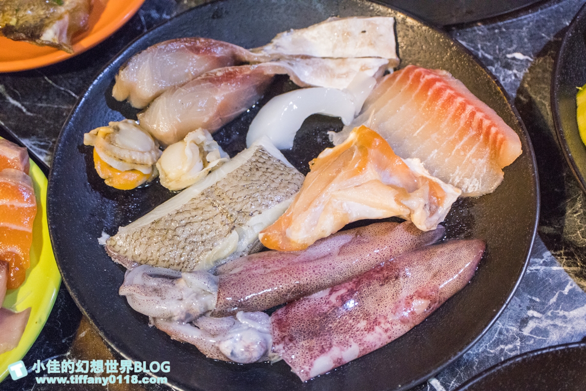 [台北火鍋推薦]嗨蝦蝦百匯鍋物吃到飽/火鍋+生魚片+熟食，超過百種食材任你吃到飽