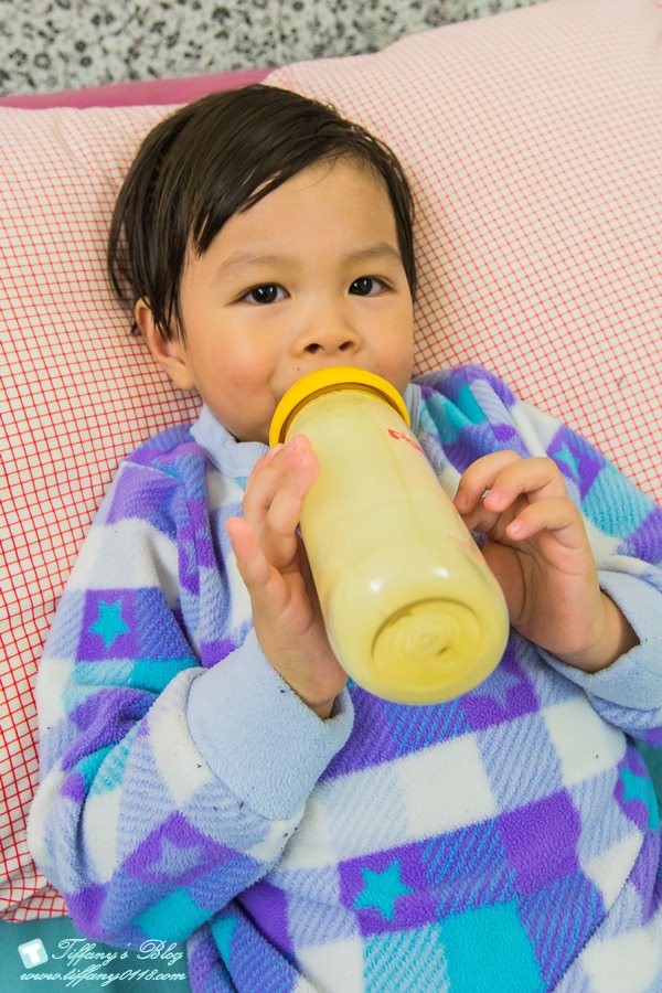『育兒』♥ 超方便的明治樂樂Q貝方塊奶粉。輕鬆解決帶寶寶出門要大包小包的泡奶問題!!